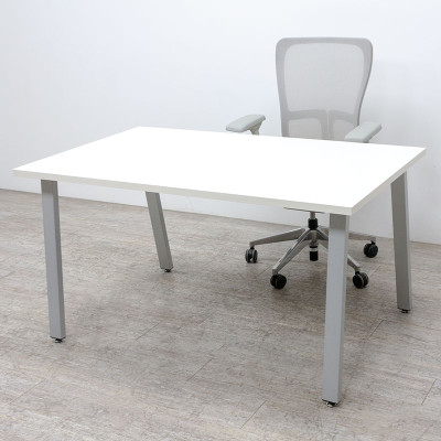 Bureau L140 Blanc / Gris