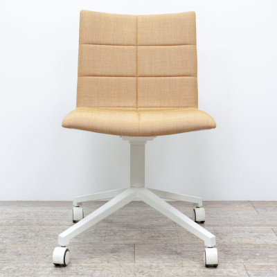LAMMHULTS Archal Chair Orange