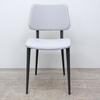 Chaise 4 pieds simili cuir Gris