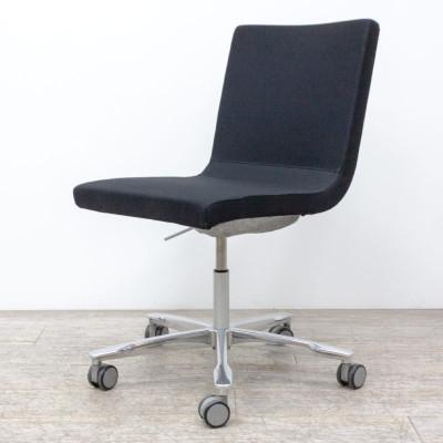 KINNARPS Koy en tissu Noir