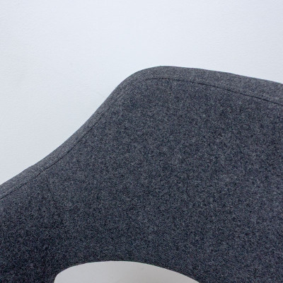 Chaise 4 pieds feutrine gris foncé