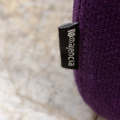 MAJENCIA Fauteuil en tissu Violet