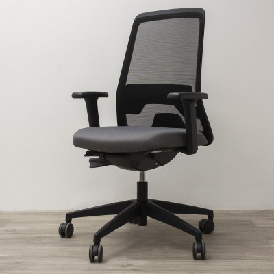 Interstuhl Every is 1 Noir/Gris 4D