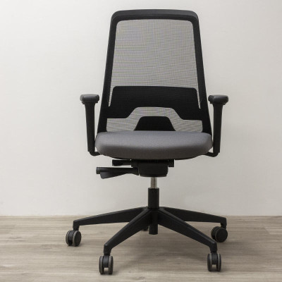 Interstuhl Every is 1 Noir/Gris 4D