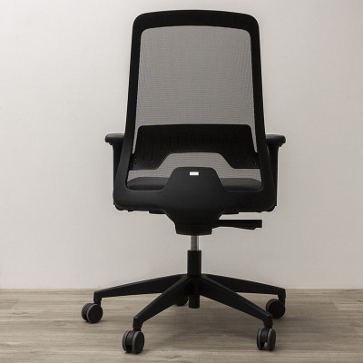 Interstuhl Every is 1 Noir/Gris 4D