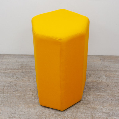 MDD Bazalto Pouf en tissu Jaune