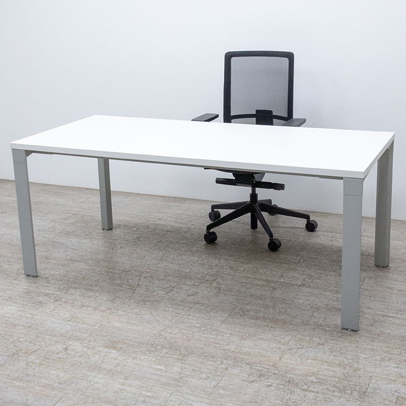 Bureau L180 Blanc / Gris Aluminium