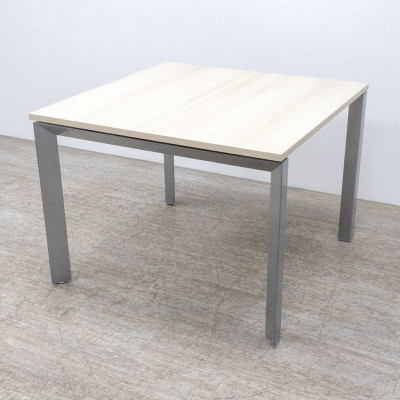 Table carré L100 Frêne / Gris Alu