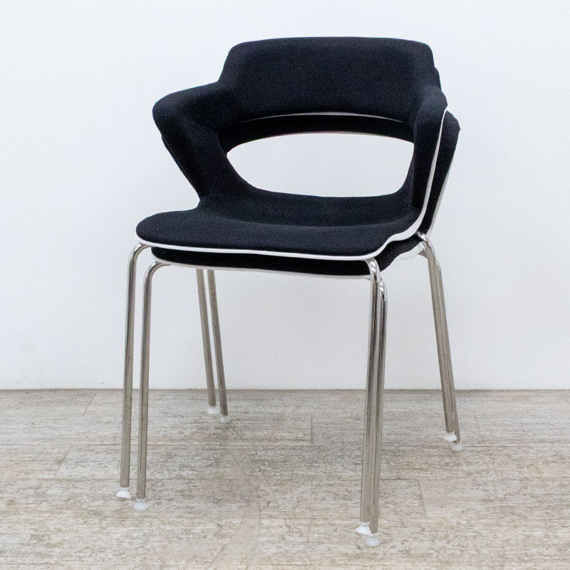 Chaise 4 pieds Noir / Blanc