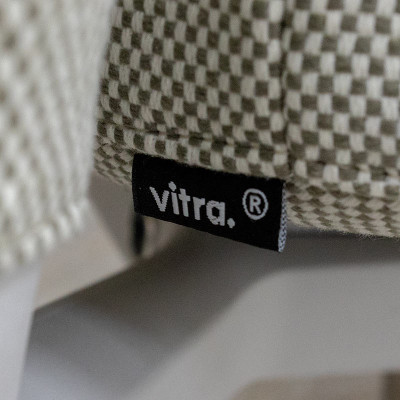 VITRA ID Trim L Beige / Chromé 1D