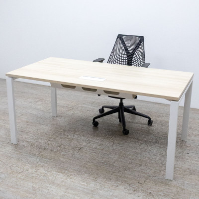 Bureau droit L160 Frêne / Blanc