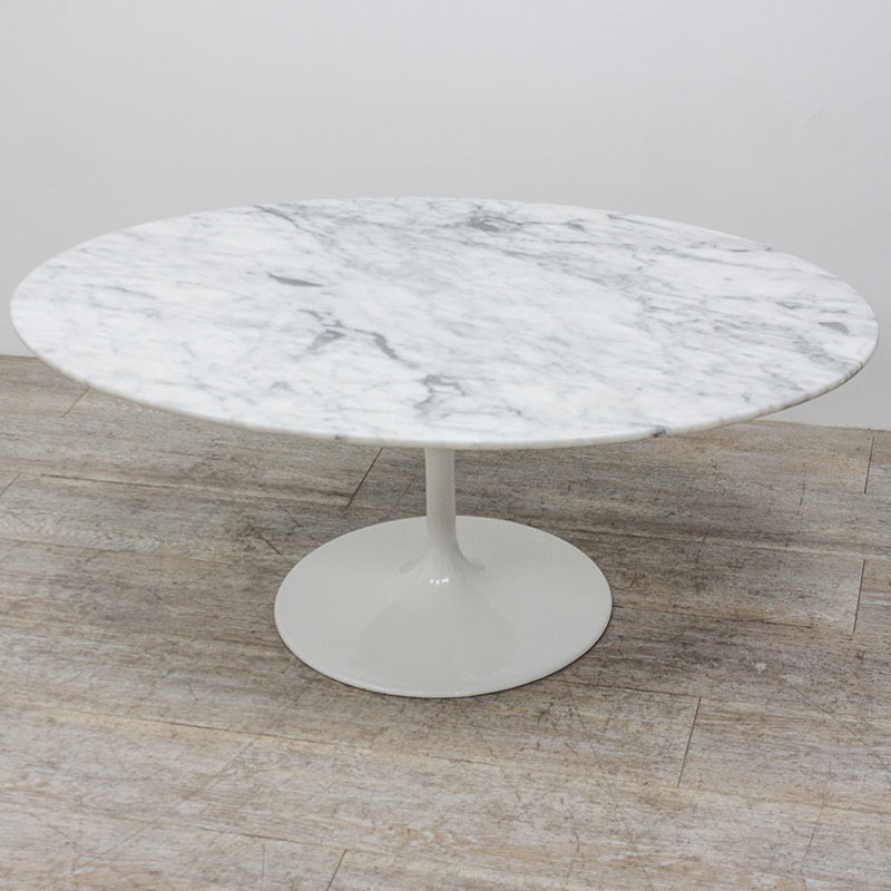 Table basse pivotante en marbre