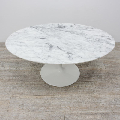 Table basse pivotante en marbre
