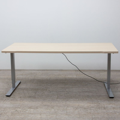 Bureau électrique L180 Chêne Césuré