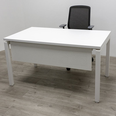 Bureau droit L140 + voile Blanc