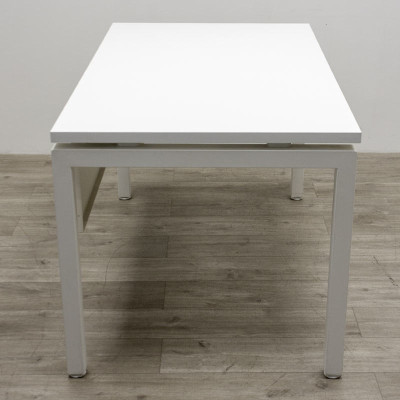 Bureau droit L140 + voile Blanc
