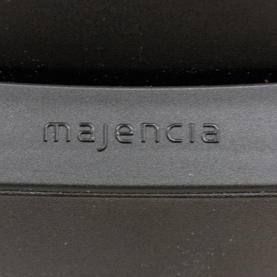 Majencia Drakkar rouge gris 3D
