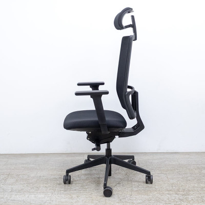 FORMA 5 Sentis noir 3D têtière