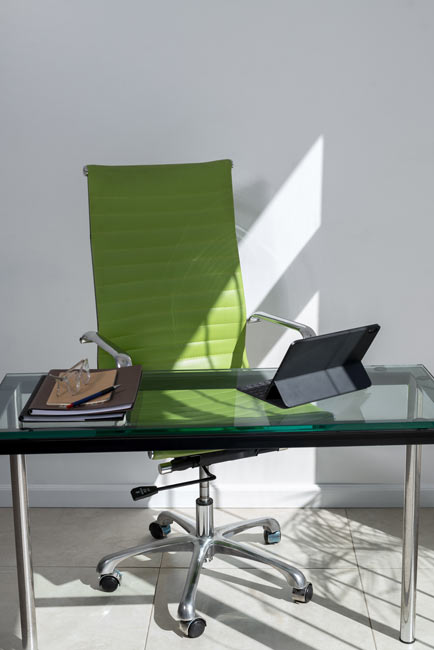 chaise de bureau en tissu vert