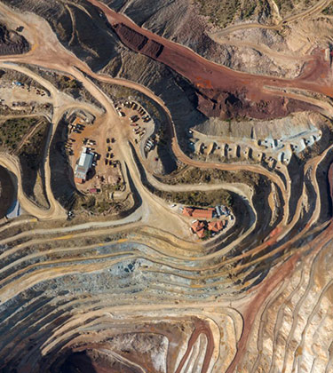 mine de fer à ciel ouvert